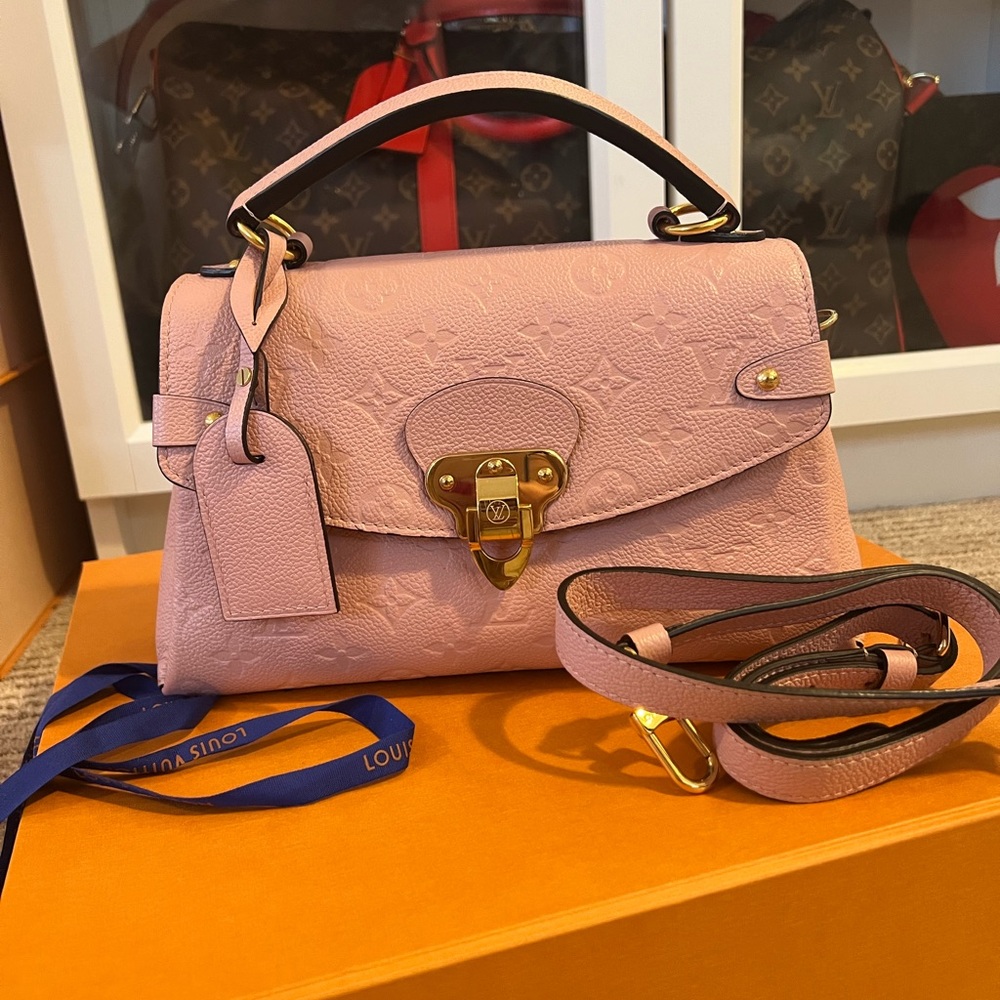 Louisvuitton bag monogram.Georges BB rose
